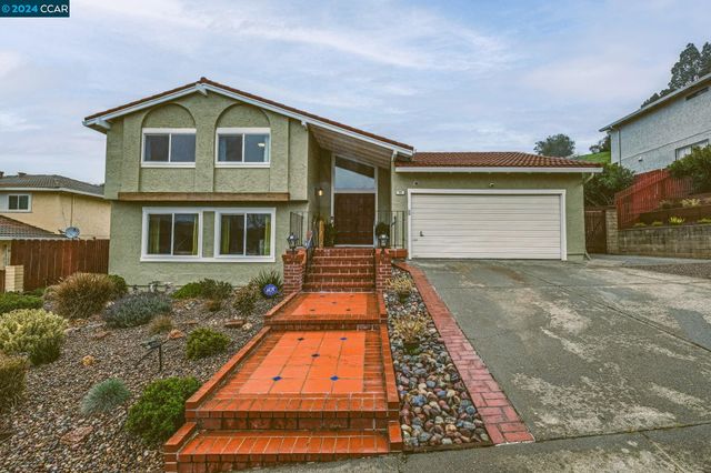 $998,000 | 705 Devils Drop Court | Richmond - Contra Costa County