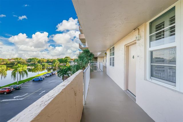 $262,000 | 250 Jacaranda Drive, Unit 409 | Jacaranda