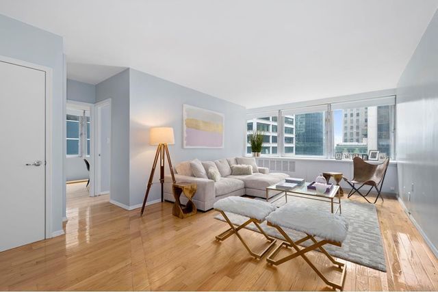 $4,195 | 130 Water Street, Unit 9K | Financial District