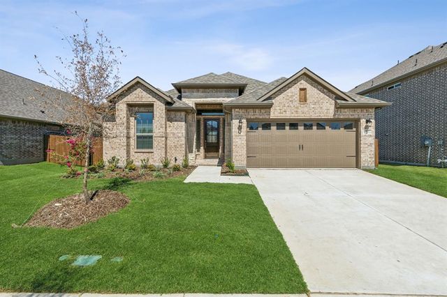 $399,750 | 657 Red Maple Road | Waxahachie