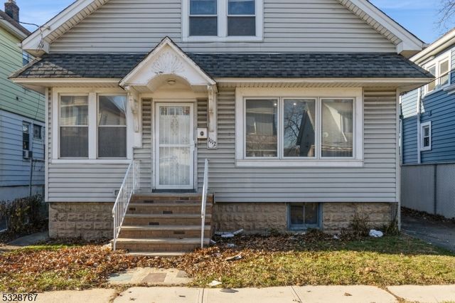 $2,799 | 1112 Drake Avenue, Unit 1 | Roselle