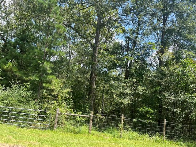 $800,000 | 29610 East Irvin Road