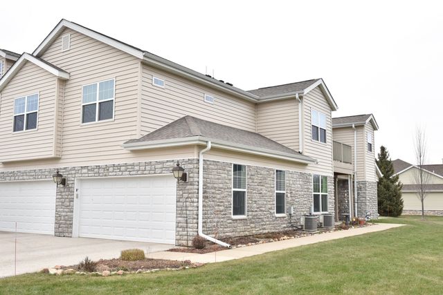 $359,900 | N17W26480 Meadowgrass Circle, Unit 30F | Pewaukee