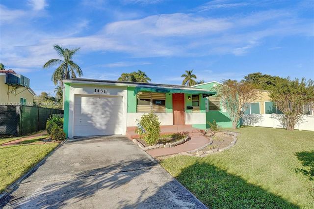 $492,000 | 1431 Moffett Street | Hollywood Lakes