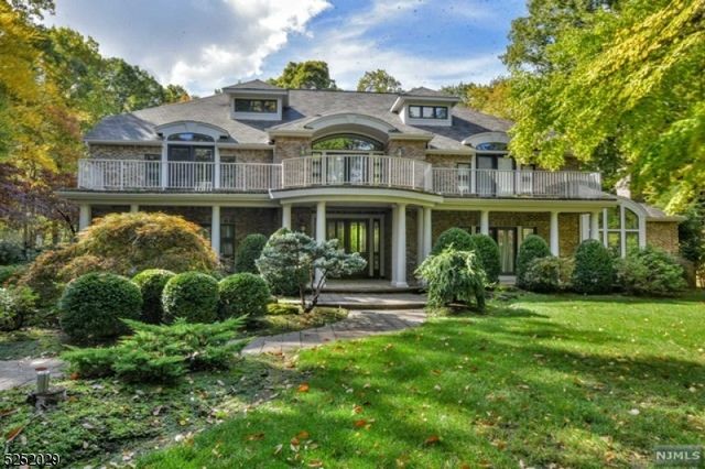 $1,899,000 | 830 West Shore Drive | Kinnelon