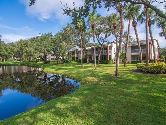 $3,000 | 131 East Park Shores Circle, Unit 15E | Oceanside