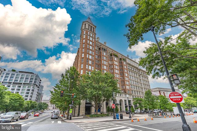 $725,000 | 601 Pennsylvania Avenue Northwest, Unit 601 | Downtown-Penn Quarter