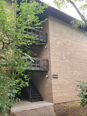 $1,500 | 5534 East Lake Drive, Unit E | Lisle