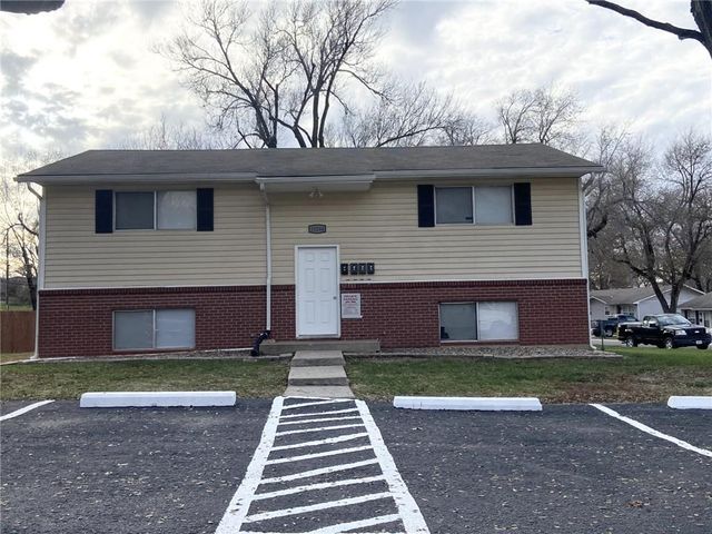 $295,000 | 15204 Bellaire Avenue | Belvidere Heights