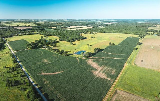 $834,600 | South Shawnee Heights Road | Agency Township - Osage County