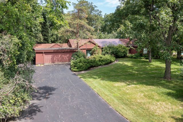 $1,100,000 | 819 Wagner Road | Glenview