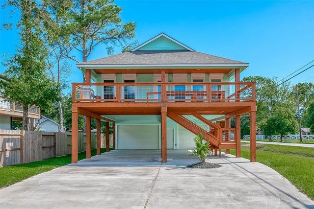 $359,000 | 3633 Pecan Drive | Bacliff