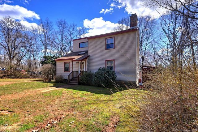 $379,900 | 1069 Foxon Road | North Branford