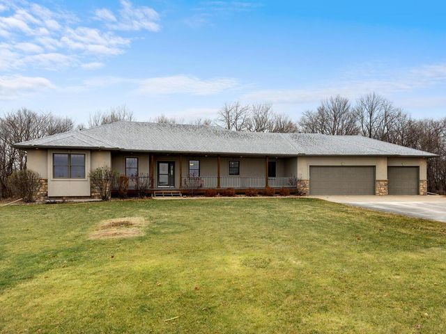 $950,000 | 16110 Giefer Avenue | Wheeling Township - Rice County