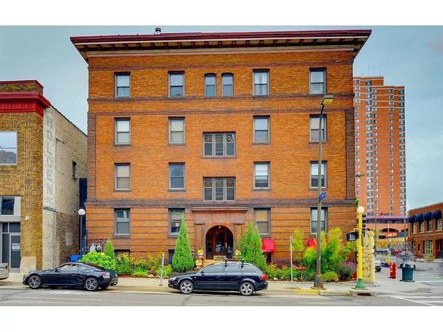 $129,999 | 1204 Harmon Place, Unit 24 | Loring Park