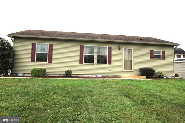 $1,800 | 100 North Kinzer Road | Paradise Township - Lancaster County