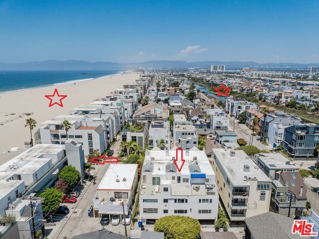 $1,889,000 | 18 Voyage Street | Marina del Rey