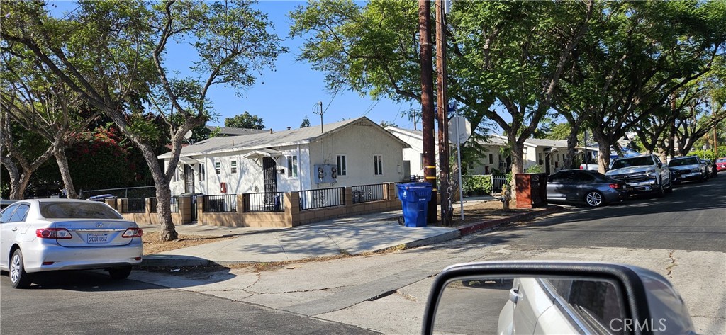 a car parked in front of a house