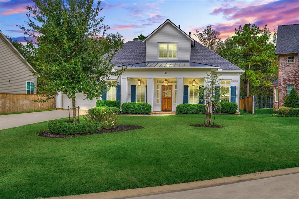 Enjoy Striking Curb Appeal With This Modern Farmhouse By Wendell Legacy Homes In The Sanderling Neighborhood Of Woodforest.