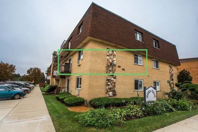 $199,000 | 6701 West Irving Park Road, Unit 2C | Dunning