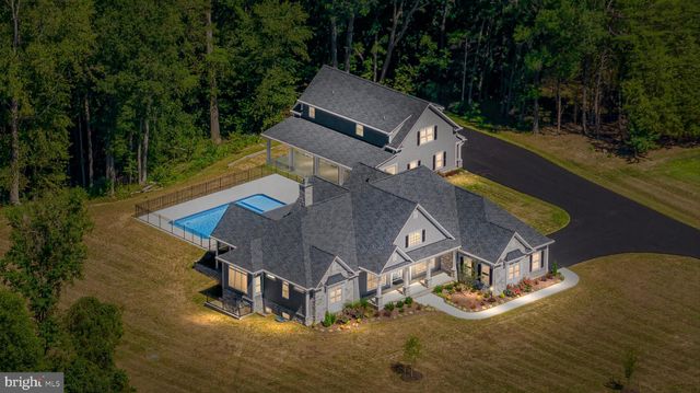 $1,799,900 | 76 Brenthem Farm Drive