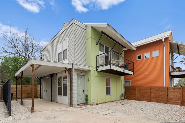 $425,000 | 422 Hays Street, Unit 3 | Dignowity Hill