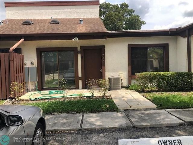 $2,200 | 1736 Northwest 71st Avenue | Plantation Drive