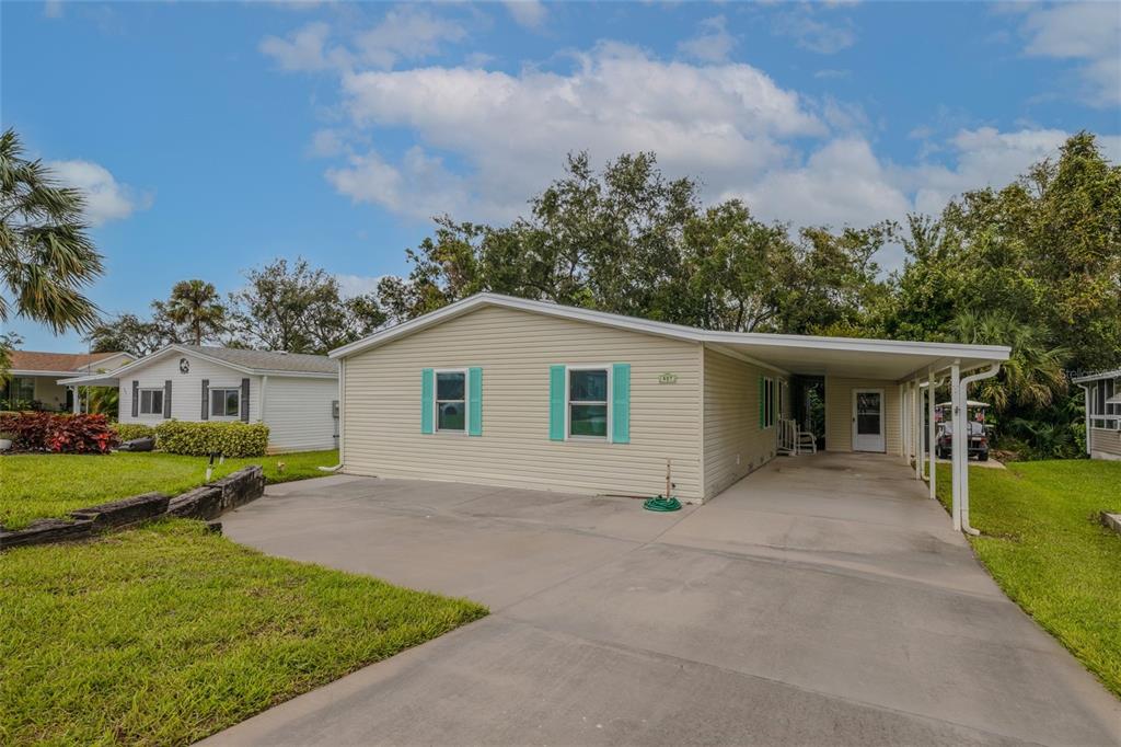 front view of house with a yard