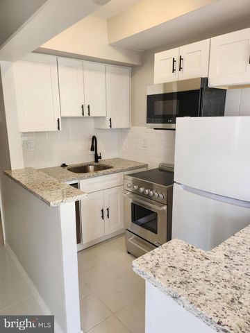 $1,500 | 100 North 3rd Street, Unit 4A | Old City