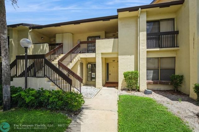 $295,000 | 2035 Southwest 15th Street, Unit 189 | Deerfield Beach