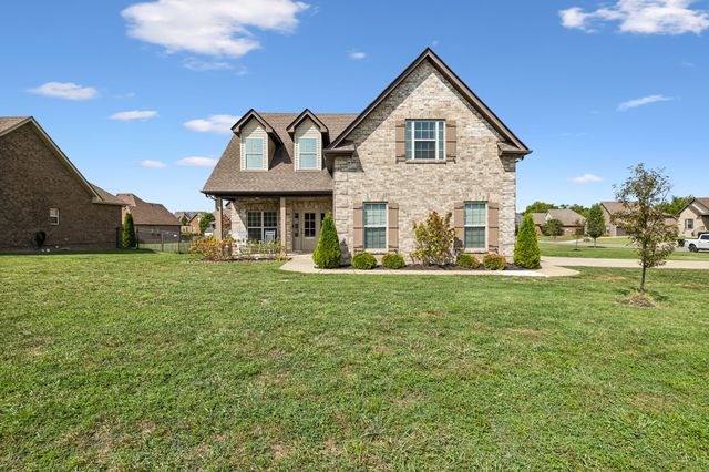 $549,000 | 1719 Drayton Drive | Huntington Place