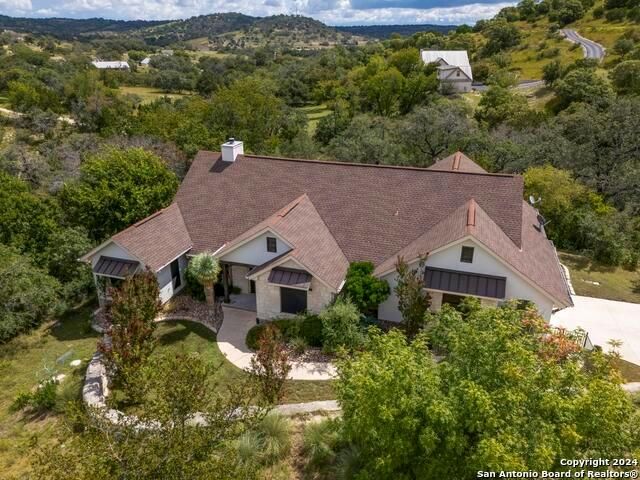 $798,000 | 170 North Echo Canyon Drive North | Falling Water