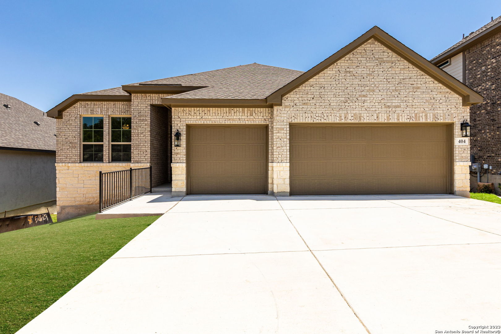 a front view of house with yard