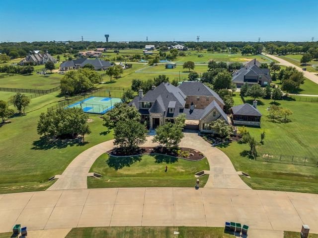 $2,150,000 | 918 Noble Champions Way | Bartonville