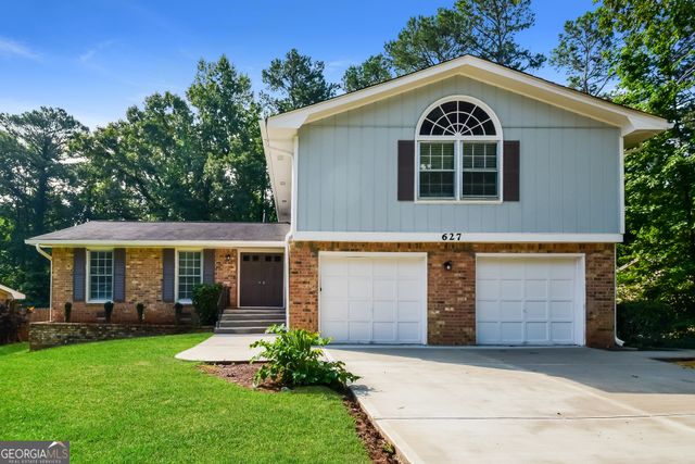 $2,260 | 627 Rockborough Drive | Stone Mountain