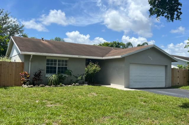 $525,000 | 9604 Saddlebrook Drive | Boca Gardens