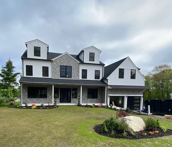 $2,200,000 | 80 Sycamore Road | Braintree Highlands