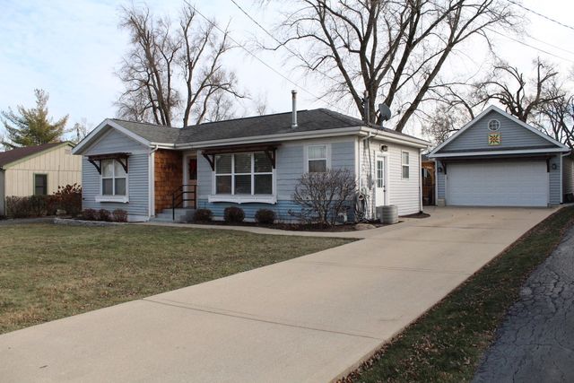 $315,000 | 10829 1st Street | Mokena