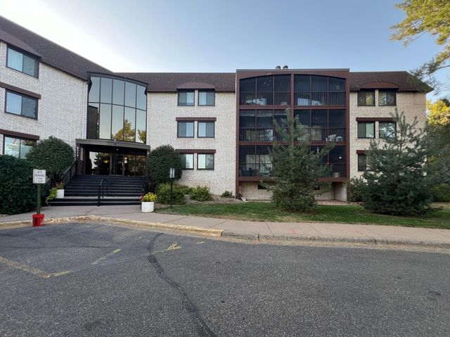 $140,000 | 4710 58th Avenue North, Unit 216 | Skyway