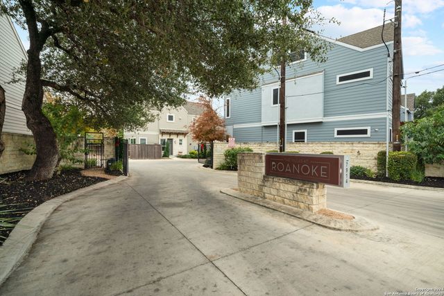 $320,000 | 7914 Roanoke Run, Unit 25 | San Antonio