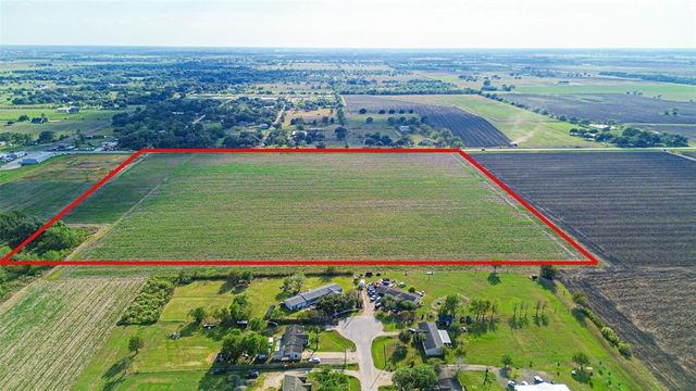 $1,700,000 | 9905 FM 361 Road | Fairchilds