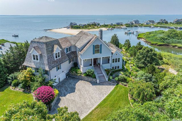 $5,800,000 | 960 Willis Creek Drive | Mattituck