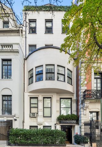 $2,400,000 | 4 East 82nd Street, Unit 5 | Upper East Side