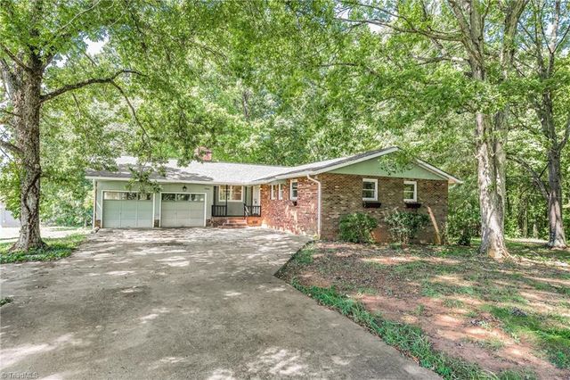 $459,000 | 4600 Warner Road | Vienna Township - Forsyth County