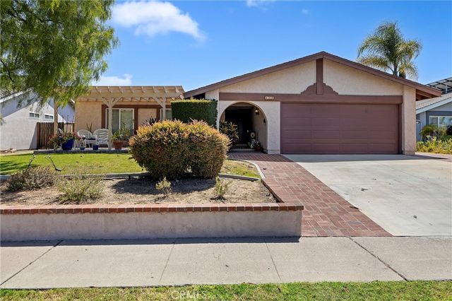 $1,120,000 | 438 Castlegate Lane | Brea