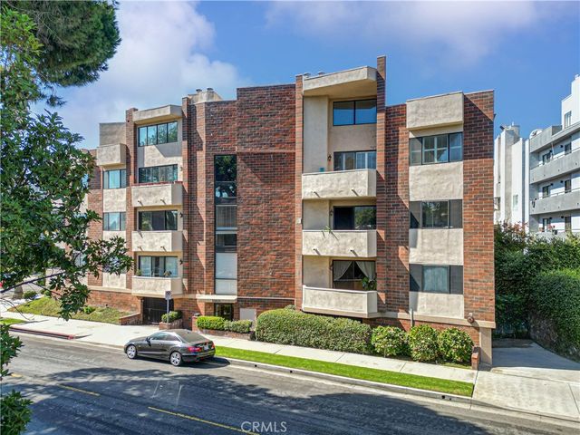 $1,455,000 | 1567 Westholme Avenue, Unit 4A | Westwood