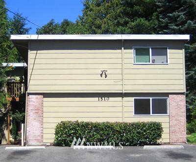 a view of a house with a garage