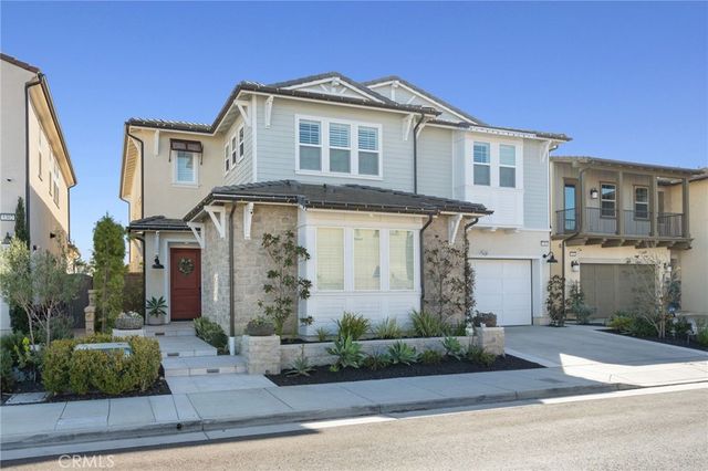 $3,299,000 | 5292 Goldenrod Circle | West Huntington Beach