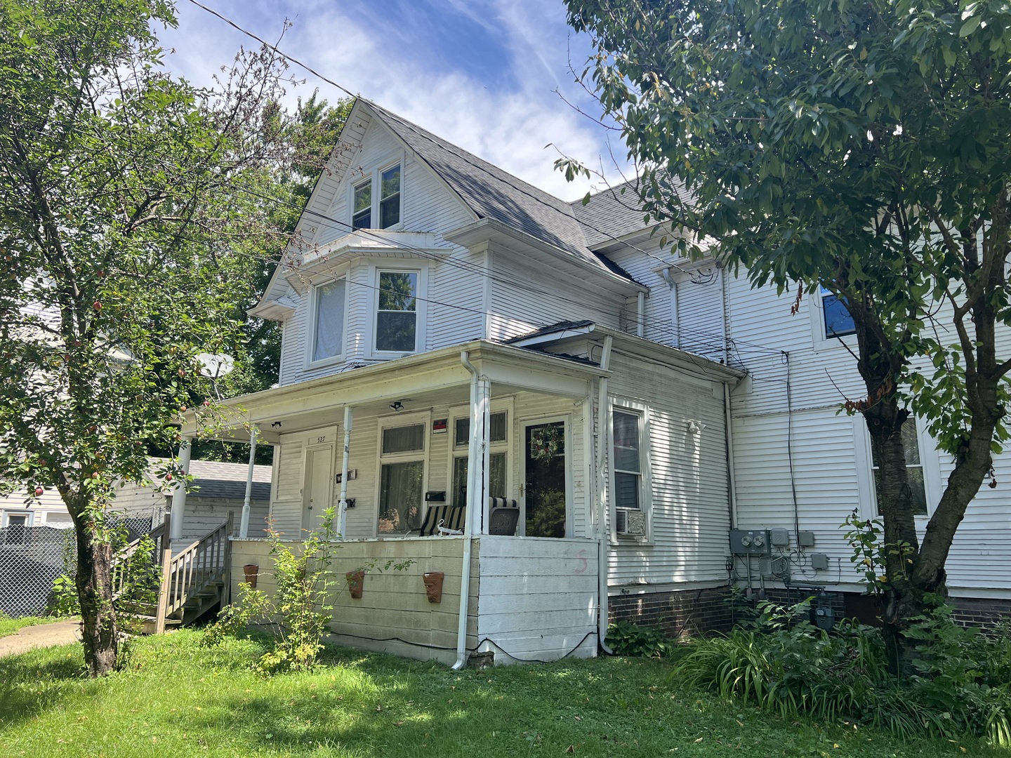 front view of house with a yard