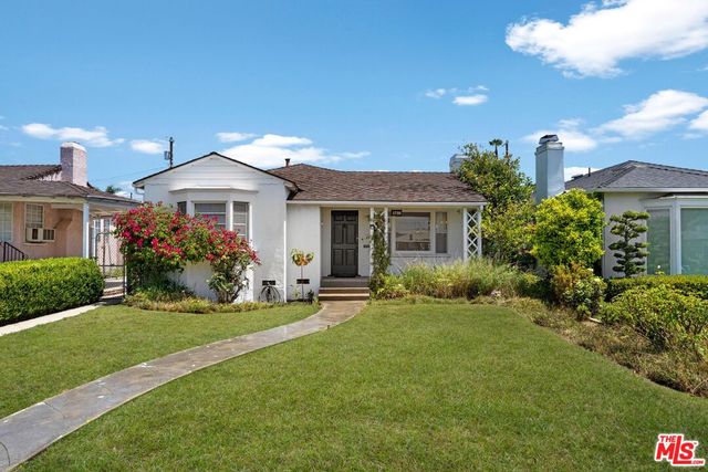 $1,575,000 | 1728 Wellesley Avenue | West Los Angeles